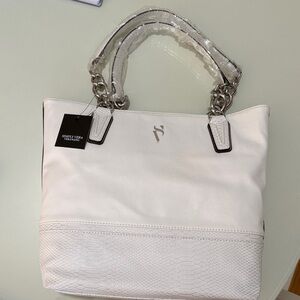 Simply Vera White Tote Bag